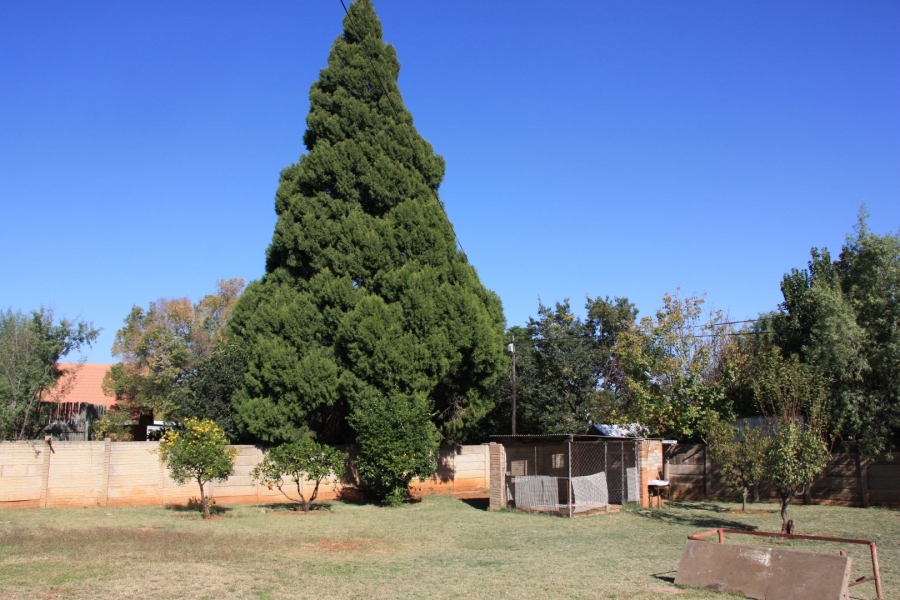  Bedroom Property for Sale in Langenhovenpark Free State